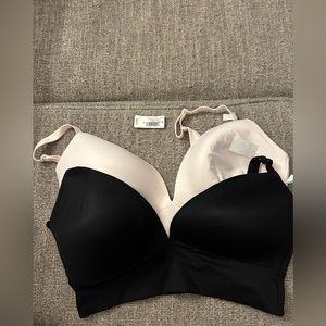 LOVE by Gap Live-in Pretty Bralette LOT  Size medium 1 Black and 1 pink …